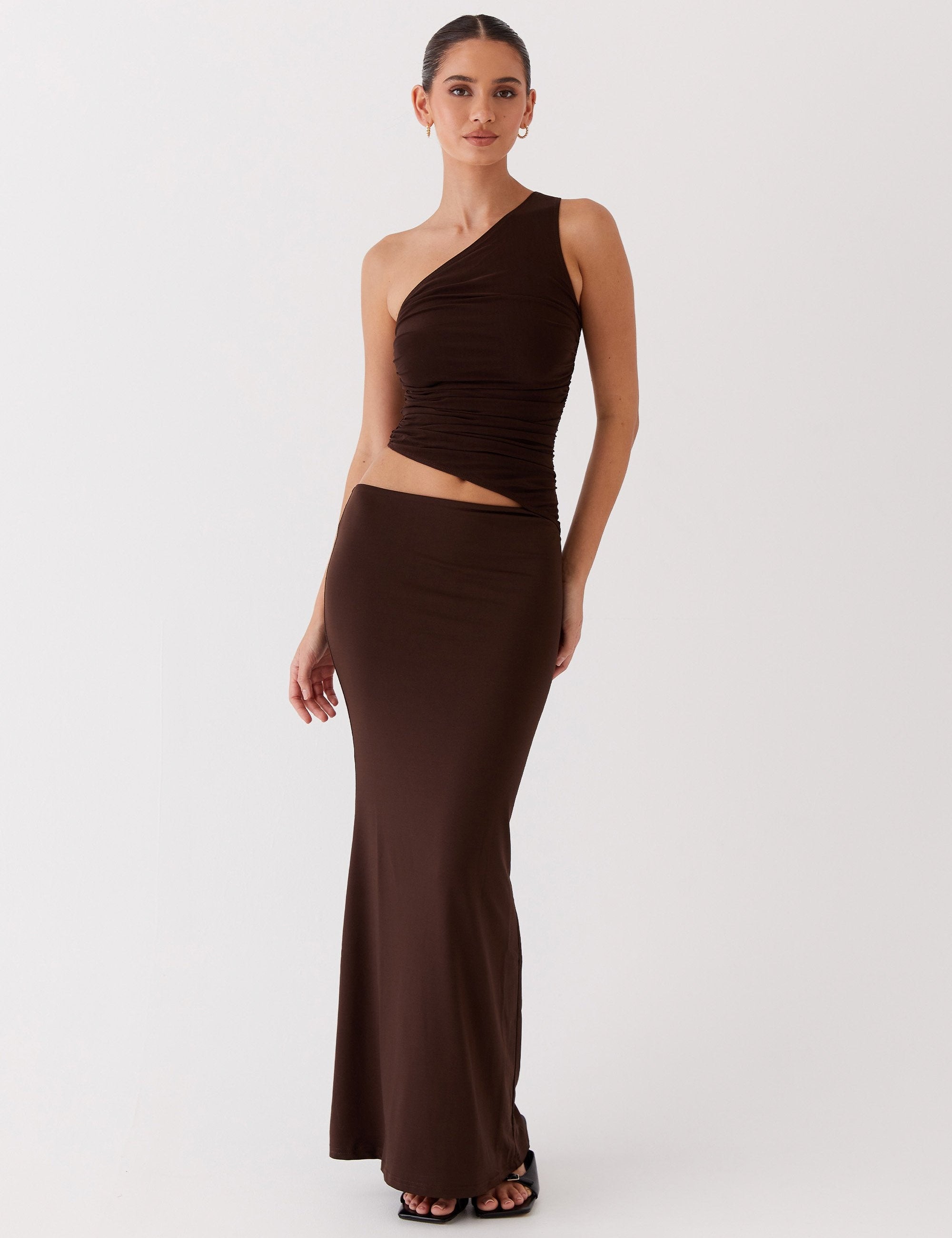 Valentina Ricci | Maxi one-shoulder kjole med cut-out detalje