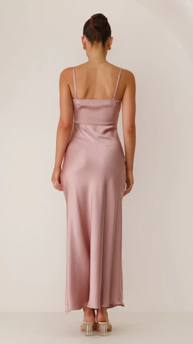 Sophia Corsini | Maxi-kjole i luftig silke med feminint design