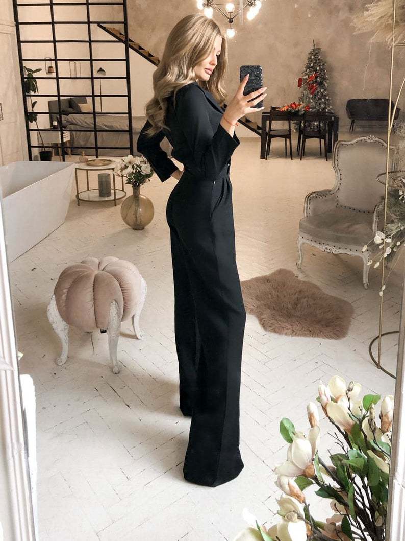 Sienna Moreau | Elegant jumpsuit med slå-om detalje