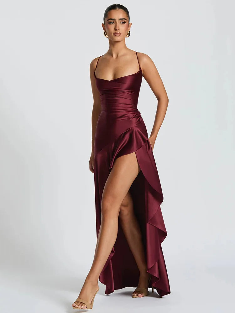 Vivienne Laurent | Maxisatinkjole med elegant slids til kvinder