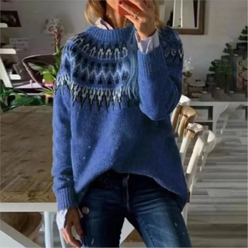 Sophie Whitmore | Nordisk striksweater med tidløs elegance