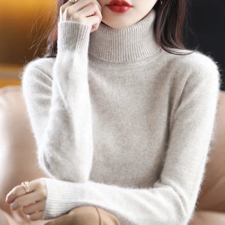 Luciana Bergstrom | Rullekrave Sweater i Rødt til Kvinder
