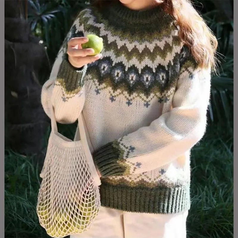Sophie Whitmore | Nordisk striksweater med tidløs elegance