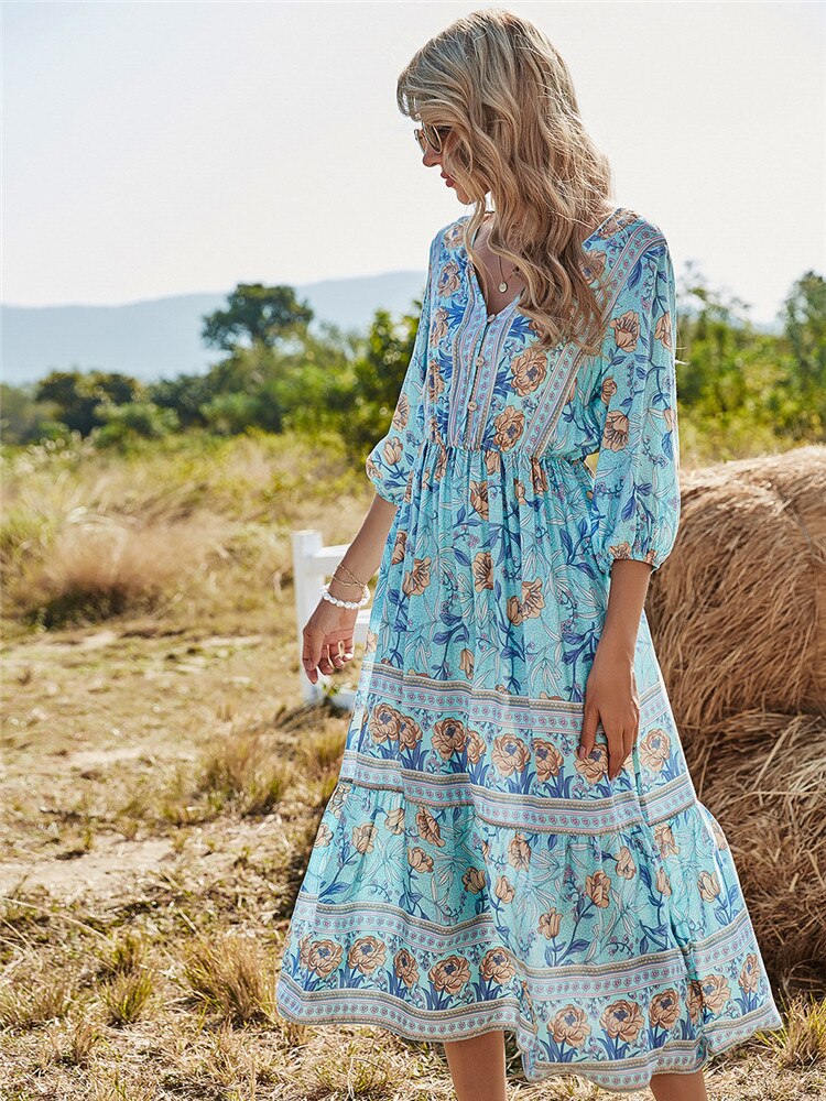 Antonia Rosewood | Midi-Bohemekjole med Blomsterprint og 3/4-Ærmer