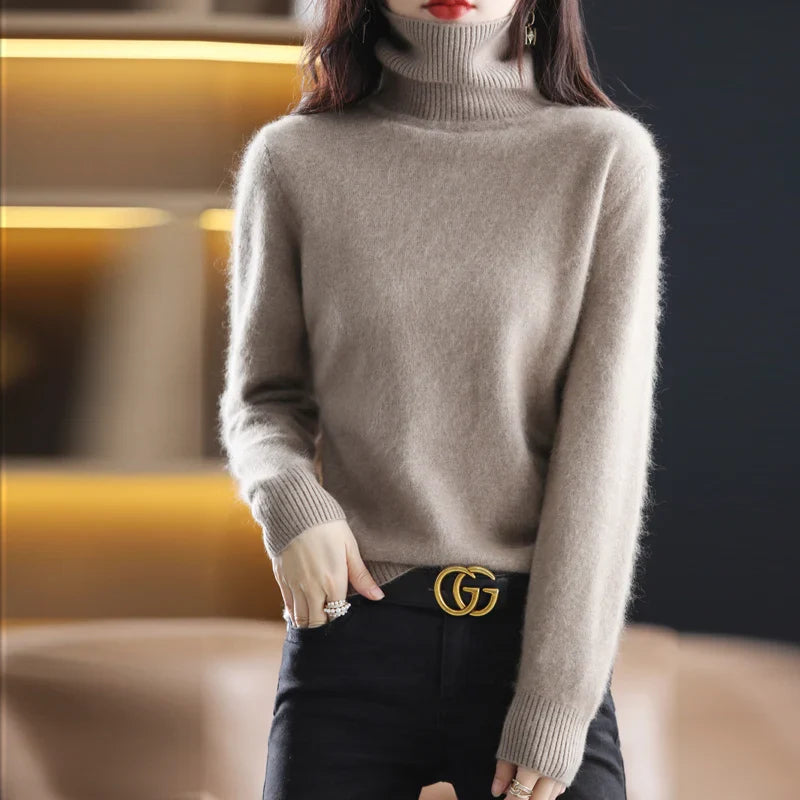 Luciana Bergstrom | Rullekrave Sweater i Rødt til Kvinder