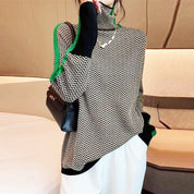 Cordelia Ashburn | Stribet Sweater i Varm Hverdag-Stil
