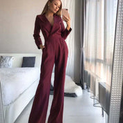 Sienna Moreau | Elegant jumpsuit med slå-om detalje