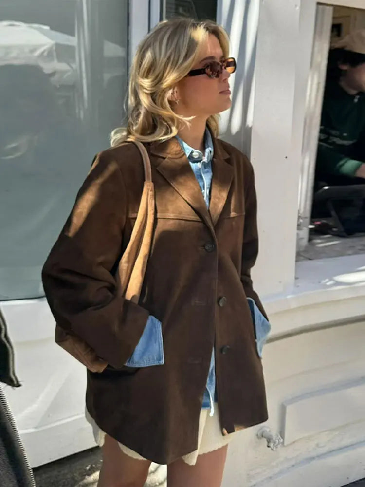 Emilie Thomsen | Ruskindsjakke i brun oversized fit til kvinder