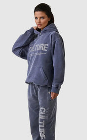 Freja Sorensen | Oversized Hoodie med Rhinestone Culture-Print