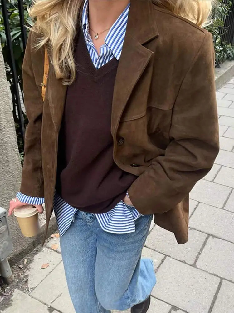 Emilie Thomsen | Ruskindsjakke i brun oversized fit til kvinder
