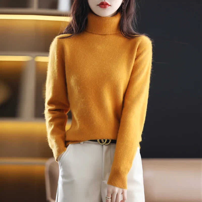 Luciana Bergstrom | Rullekrave Sweater i Rødt til Kvinder
