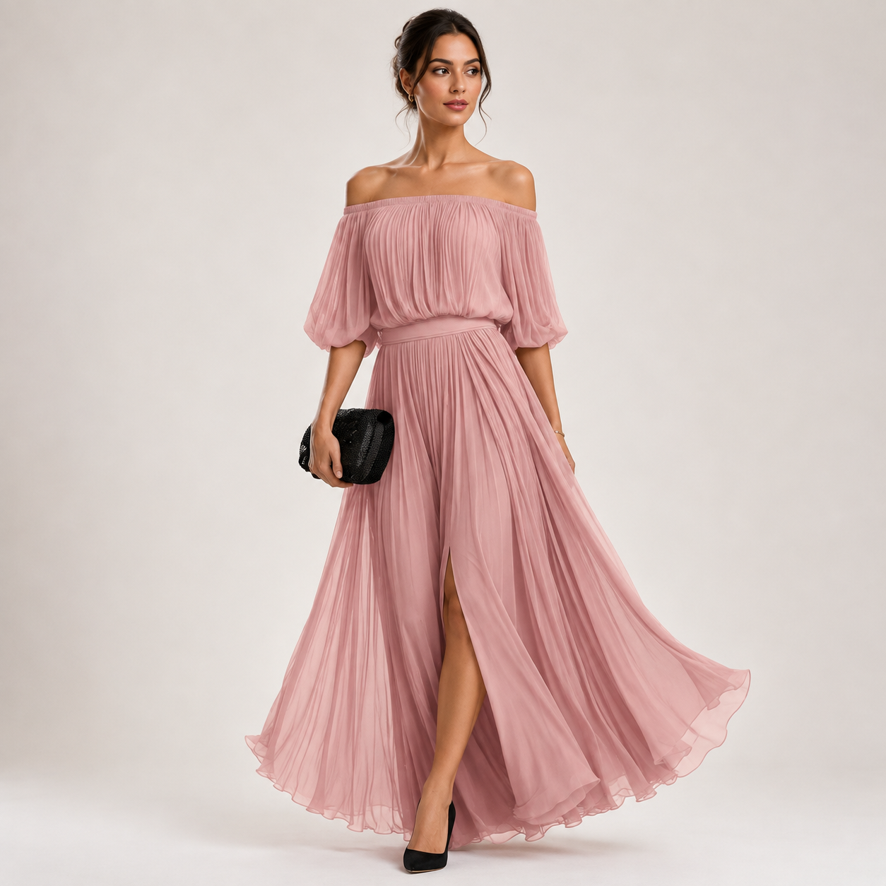 Selma Krarup | Maxi-kjole med bare skuldre og plisseret nederdel