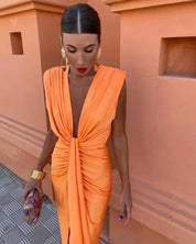 Valentina Russo | Midi-kjole i dyb orange med plisseret snit