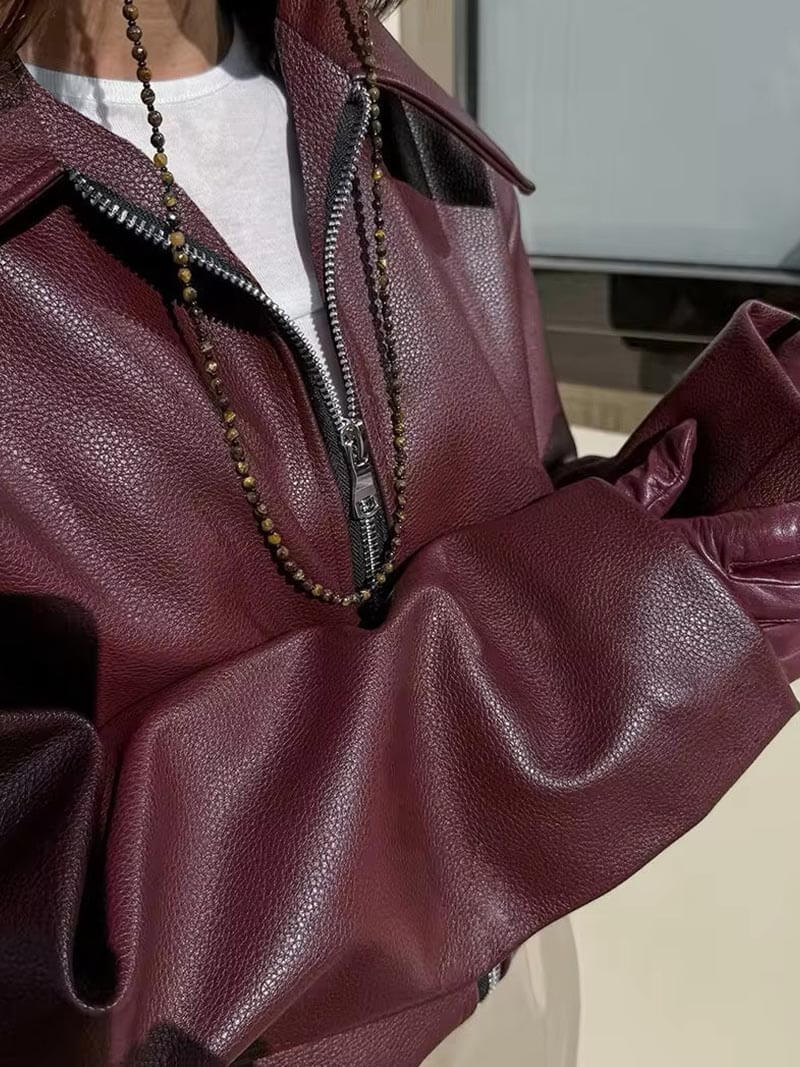 Estelle Marchand | Bordeaux Faux Læderjakke med Minimalistisk Bomber-Silhuet