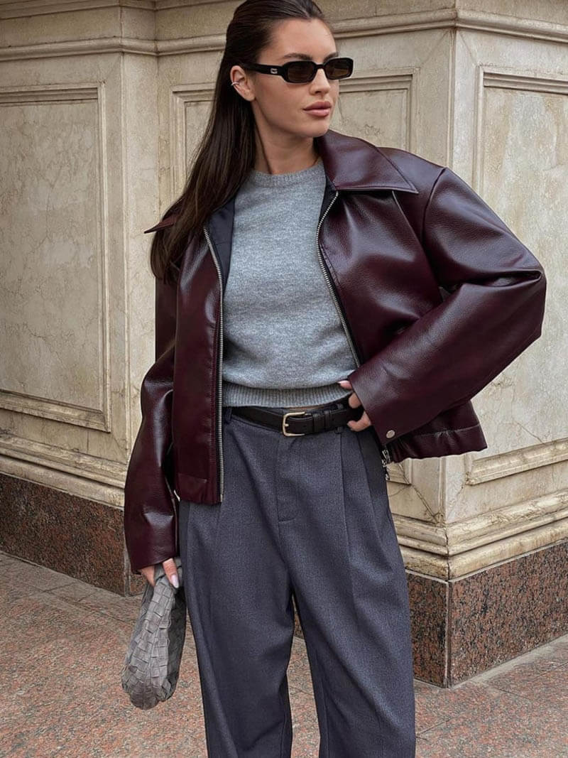 Estelle Marchand | Bordeaux Faux Læderjakke med Minimalistisk Bomber-Silhuet