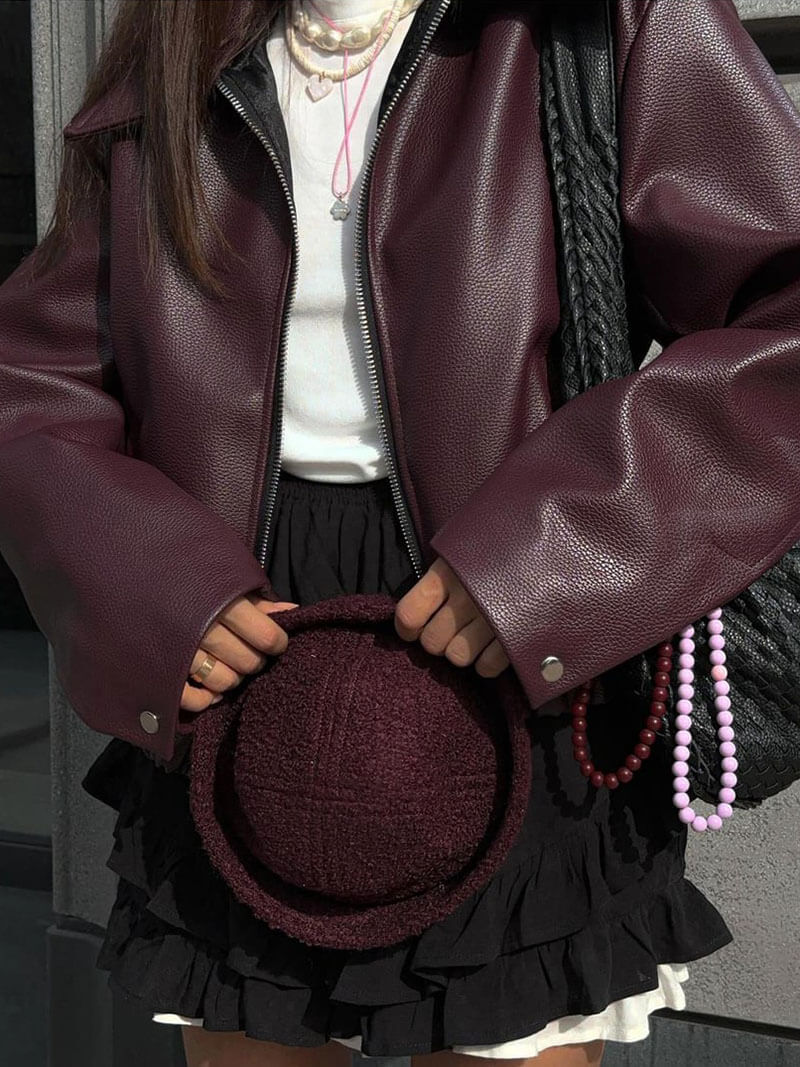 Estelle Marchand | Bordeaux Faux Læderjakke med Minimalistisk Bomber-Silhuet