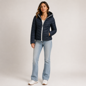 Stine Bach | Wattierte Daunenjacke mit Kapuze für Damen