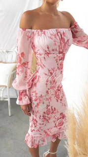 Margaux Florentin | Midi-kjole med blomsterprint og off-shoulder detalje til kvinder