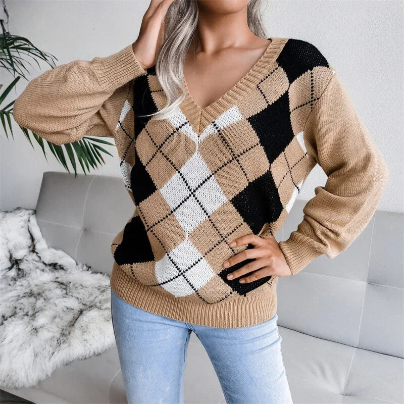 Stine Andersen | Karierter Strickpullover mit V-Ausschnitt