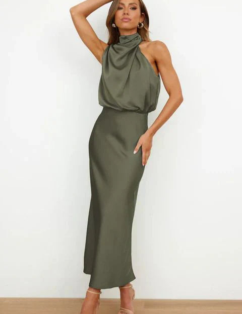 Isabelle Monterey | Midi-kjole med Halter-hals og Romantisk Fald