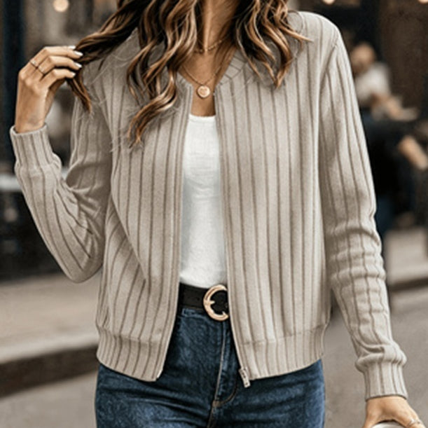Tanja Riis | Ribstrikket cardigan med lynlås i beige