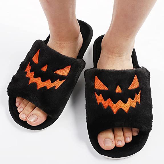 Ghoulish Grin | Dýňové halloweenské pantofle pro ženy