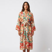 Amélia Sanderson | Boho-kimono i midi-længde med blomsterprint og bindebælte