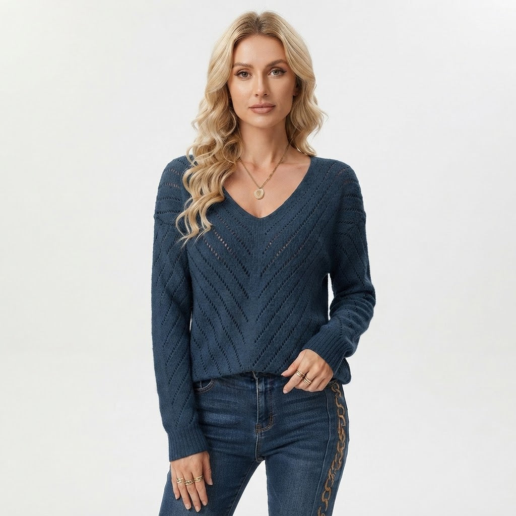 bente-skovgaard-pointelle-strikket-sweater-i-cropped-fit-model.jpg