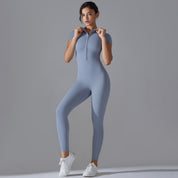 Amalie Skov | Zip-Bodysuit i brun med korte ærmer