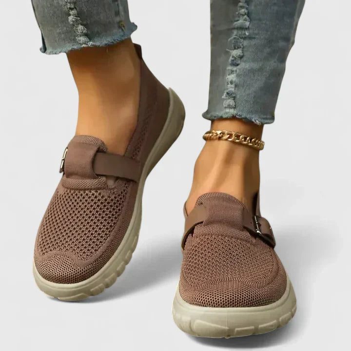 Amélie Laurent | Casual sneakers med elegant spænde til kvinder