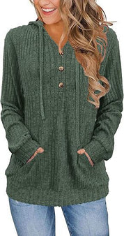 Tove Lorentzen | Rib-strikket hoodie-sweater med knapper
