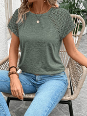 Kirsten Juhl | T-shirt med Blondeærmer i Lilla