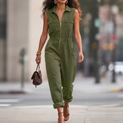 Catalina Vega | Sleeveless jumpsuit i army green med lynlås