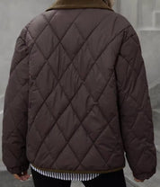 Mette Rasmussen | Wattierte Steppjacke mit Kragen in Dunkelbraun
