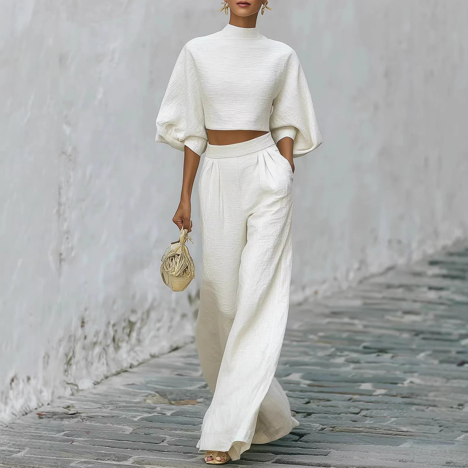 Viviana Esterhazy | Hvidt to-delt sæt med crop top og wide-leg bukser til kvinder
