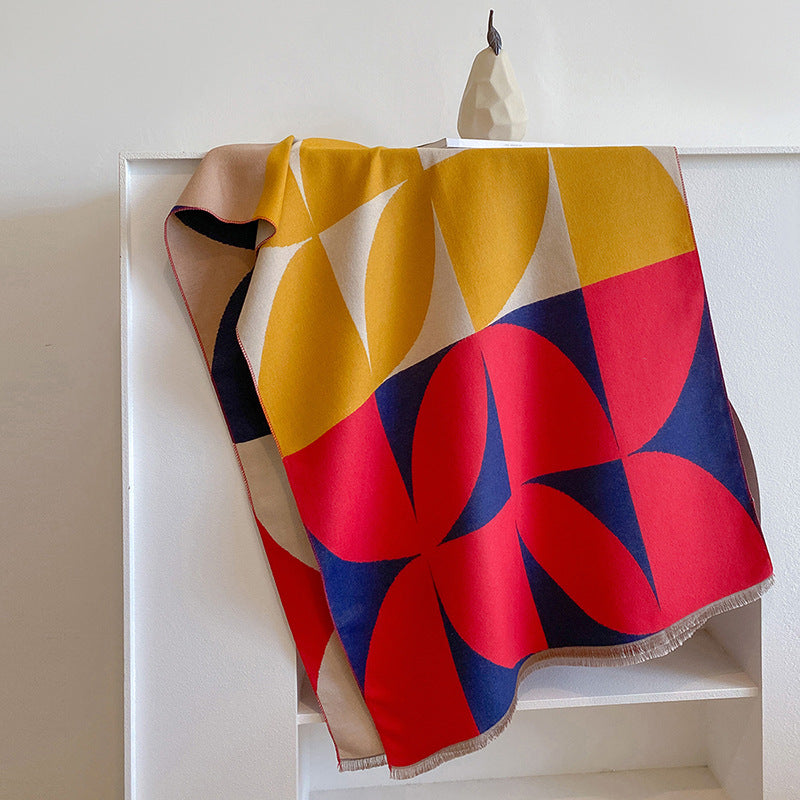 Julie Krogh | Blødt Cashmere-Tørklæde med Grafisk Print
