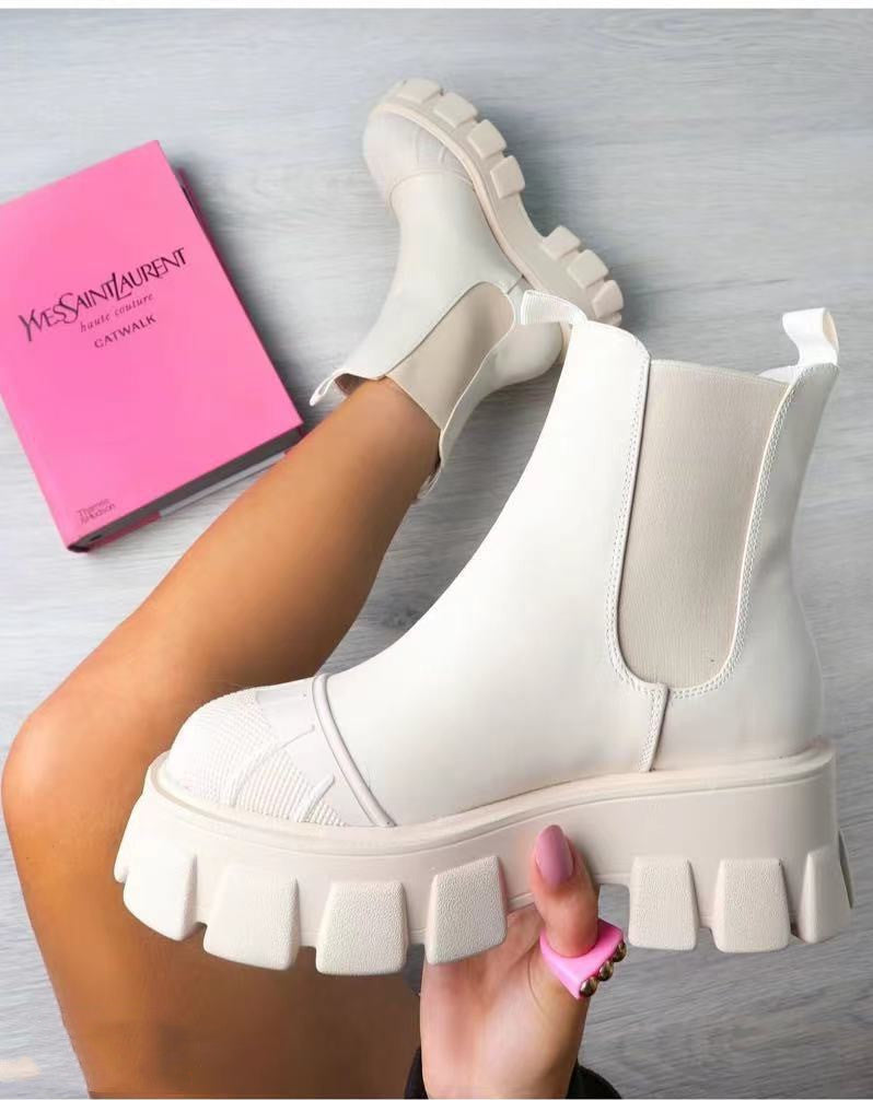 Mathilde Sørensen | Støvler i Strikket Sock-Design med Chunky Sål