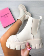 Mathilde Sørensen | Støvler i Strikket Sock-Design med Chunky Sål