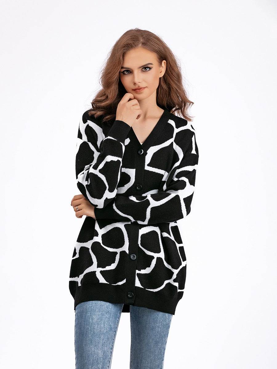 Rikke Overgaard | Jacquard-Strickjacke mit grafischem Muster in Oversize-Passform