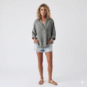 Isolde Bergman | Løs linen V-hals bluse til kvinder