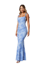 Giulia Bellini | Elegant maxikjole med blomsterdetaljer