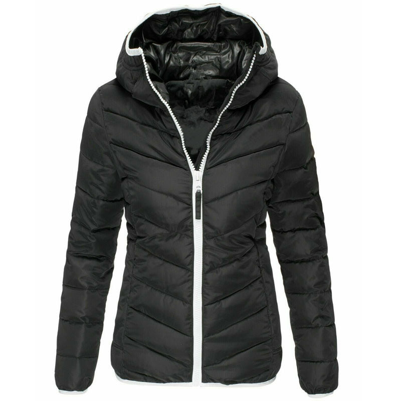 Stine Bach | Wattierte Daunenjacke mit Kapuze für Damen
