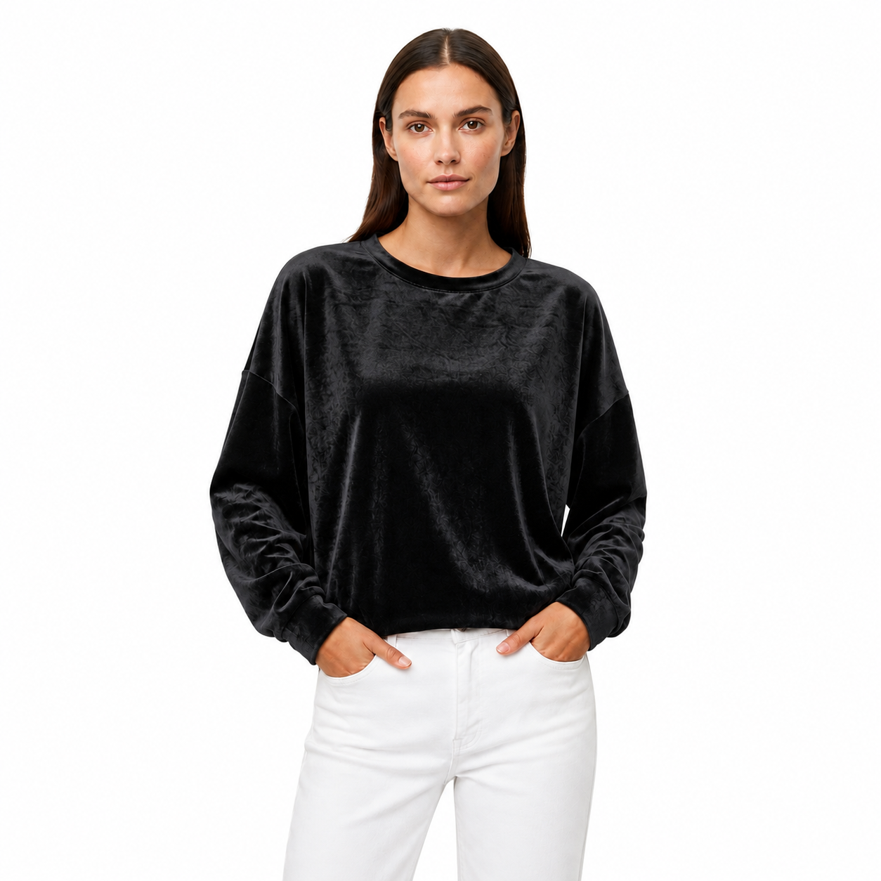 ida-lindgren-oversized-velour-bluse-til-kvinder-model.png