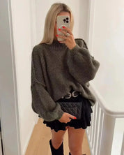 Harriet Sinclair | Oversize Efterårspullover i Beige – Blød & Varm Komfort