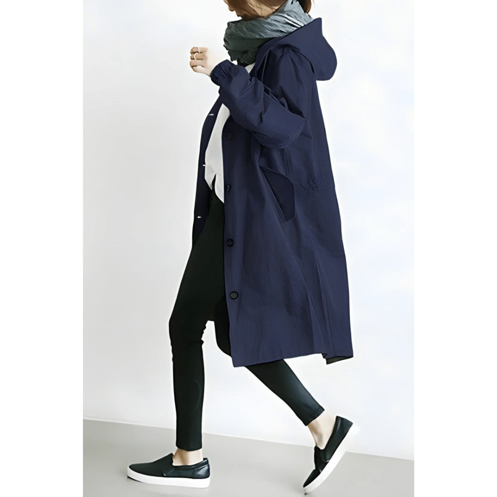 Amélie Rousseau | Oversized frakke med hætte og elegante knapper