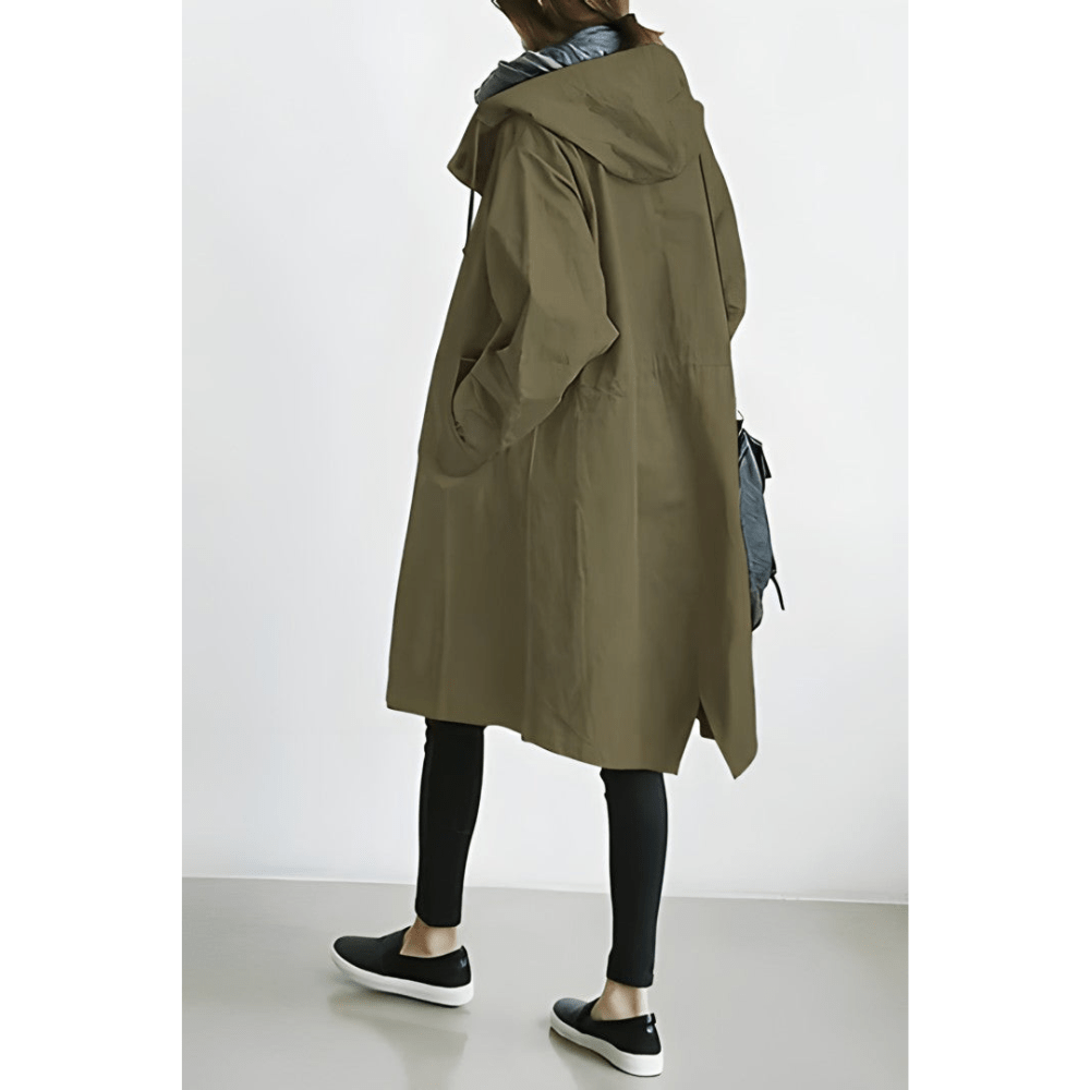 Amélie Rousseau | Oversized frakke med hætte og elegante knapper