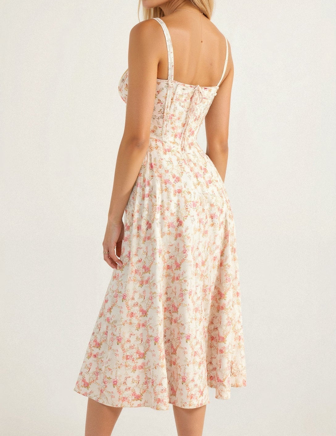 muller-mode-kiana-taillenkleid-bustier-design-kleider-465447_855279ab-40d4-4a41-a96e-ee6c86c48889.jpg