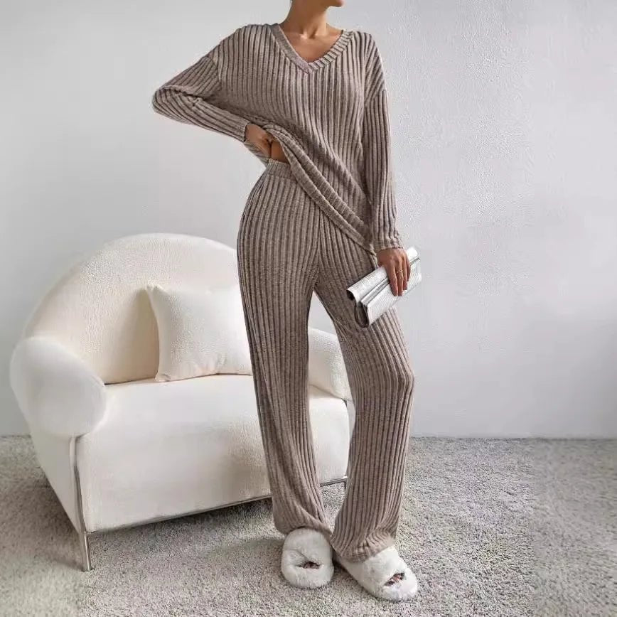 ribbed-knit-lounge-setcjls189400005ev-493914_98f50937-04b5-4093-872d-1b110e28998f.jpg