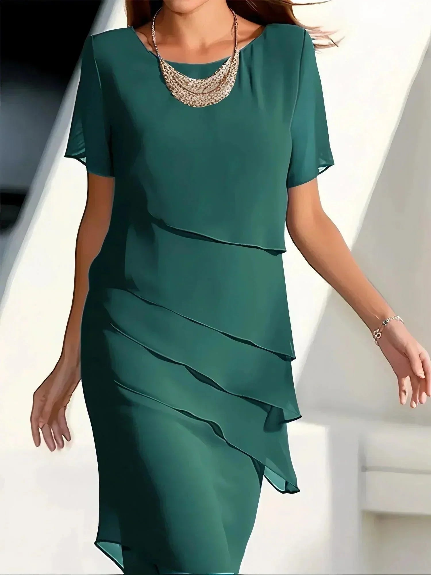 Valentina Moreau | Midi-sommerkjole med elegant lag-på-lag design