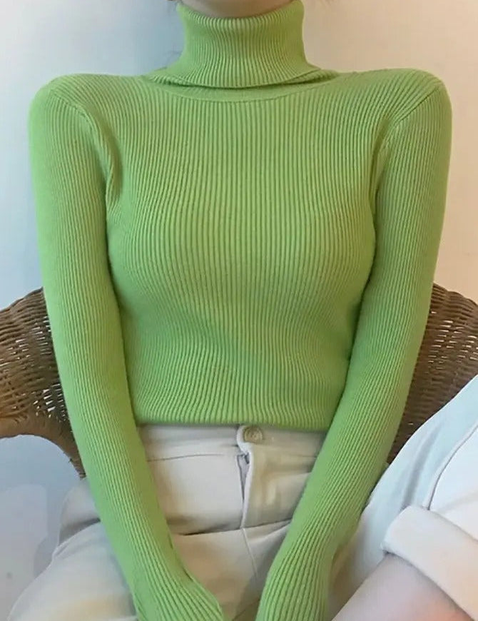 Mette Aagaard | Ribstrikket rullekrave-sweater til kvinder